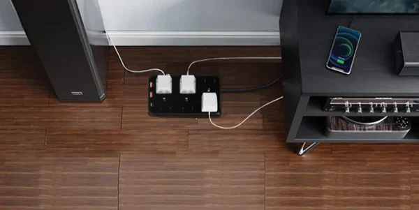 XPower 9 Output Sockets Power Strip (3m Wire) - Black
