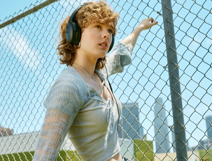 Bose QuietComfort Headphones - Black - Image 6