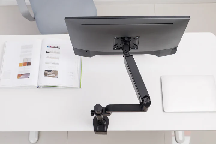GAMEON Pole-Mounted Single Monitor Arm For Gaming And Office Use, 17 - 32 Inch - Black - Image 4